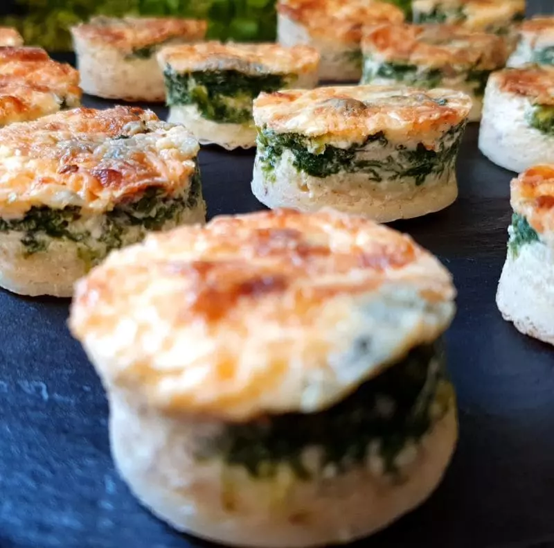 Bouchees-salees-epinards-et-fromage-Samcook-traiteur-IDF
